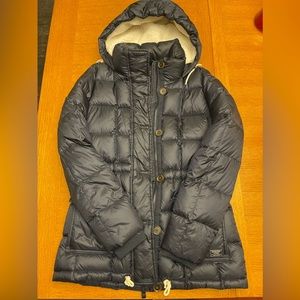 Women’s Abercrombie puffer coat size small navy blue great condition